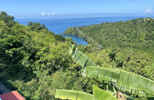 Marigot House | Homerez - Amazing bungalow 6 km away from the beach for 2 ppl. with shared pool