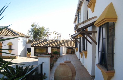 Hornachuelos House | Homerez - Amazing house for 6 ppl. with shared pool at Hornachuelos