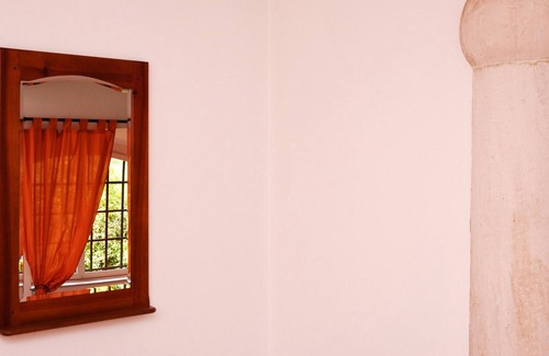Sao Joao Batista House | Homerez - Amazing house for 4 ppl. with shared pool and terrace at Porto de Mós