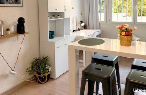 Gambetta Apartment | Homerez - Amazing studio for 2 ppl. at Montpellier