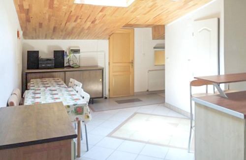 Berre-des-Alpes Apartment | Homerez - Apartement for 12 ppl. with shared pool and terrace at Berre-les-Alpes