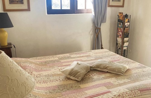 Gaillac Apartment | Homerez - Apartement for 3 ppl. with shared pool, garden and terrace at Gaillac