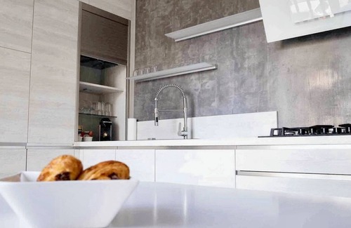 Couronne Urbaine Apartment | Homerez - Apartment in Aix-en-Provence