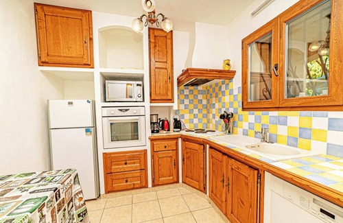 Le Bar-sur-Loup Apartment | Homerez - Apartment in Bar-sur-Loup