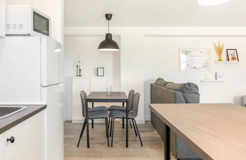 Cruz de Humilladero Apartment | Homerez - Apartment in Los Prados, Málaga