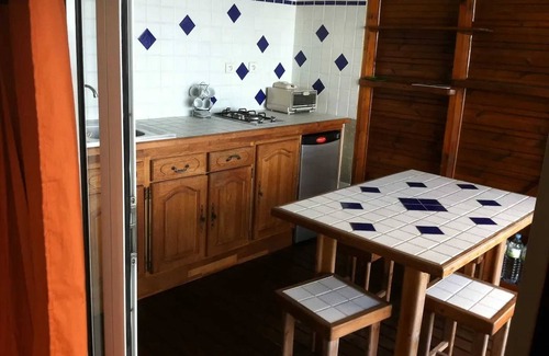 Les Avirons Apartment | Homerez - Apartment Les Avirons