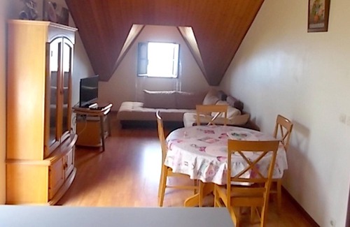 Bois de Nefles Apartment | Homerez - Appartement 12 km away from the beach for 4 ppl. at Saint-Paul