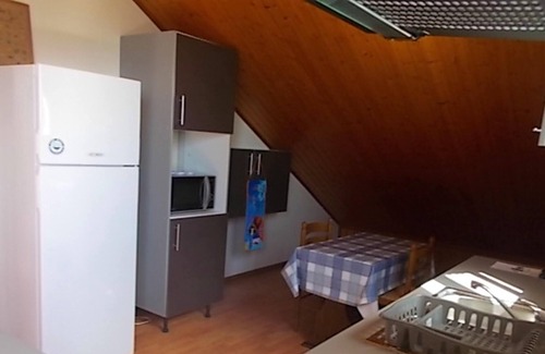 Bois de Nefles Apartment | Homerez - Appartement 12 km away from the beach for 4 ppl. at Saint-Paul