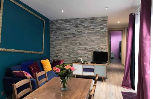 Meaux Apartment | Homerez - Apt. Meaux with terrace