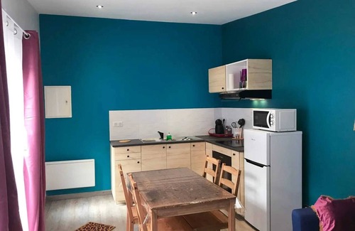 Meaux Apartment | Homerez - Apt. Meaux with terrace