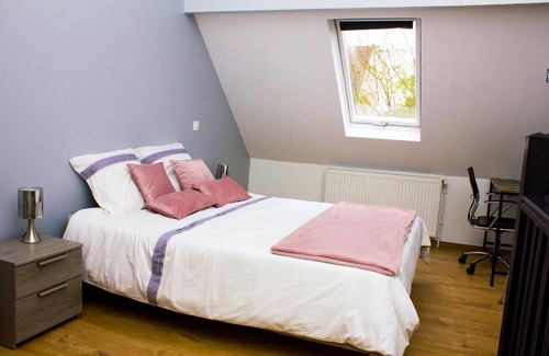 Roissy-en-Brie House | Homerez - Beautiful house for 4 ppl. at Roissy-en-Brie