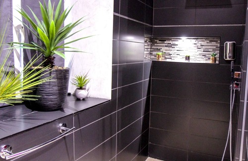 Saint-Zacharie Apartment | Homerez - Beautiful appartement for 2 ppl. with jacuzzi at Saint-Zacharie