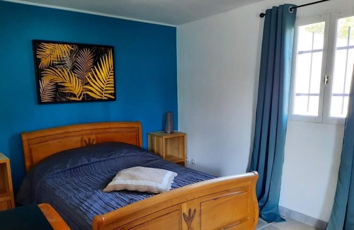 Pelissanne Apartment | Homerez - Beautiful appartement for 4 ppl. with terrace at Pélissanne