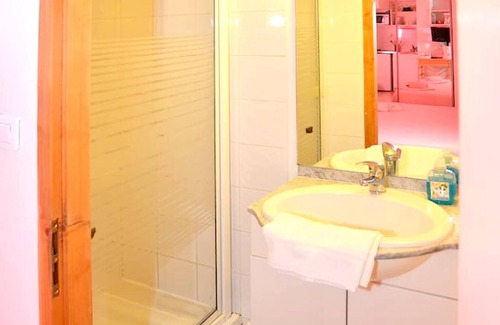 2nd Arrondissement Apartment | Homerez - Beautiful appartement for 2 ppl. with terrace at Lyon