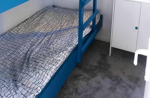 Carcans Ski Chalet | Homerez - Beautiful chalet for 5 ppl. with shared pool and terrace at Carcans