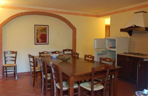 Montecarlo Apartment | Homerez - Big appartement for 11 ppl. with shared pool and garden at Montecarlo