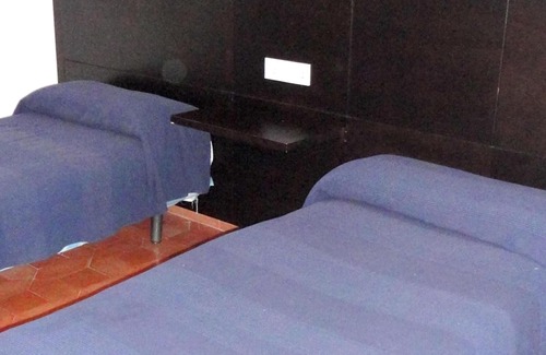 Grazalema Ski Chalet | Homerez - Big chalet for 12 ppl. with swimming-pool and terrace at Grazalema