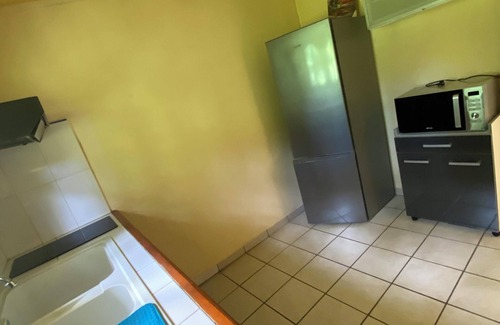 Baille-Argent Apartment | Homerez - Bright apartment in Pointe-Noire with shared pool