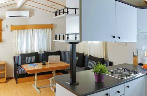 Tarifa House | Homerez - Bungalow 3 km from the beach for 4 pers. with garden in Tarifa