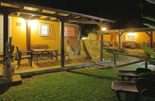 Tarifa House | Homerez - Bungalow 3 km from the beach for 4 pers. with garden in Tarifa