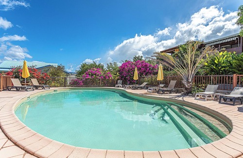 Bouillante House | Homerez - Bungalow with sea view in Bouillante