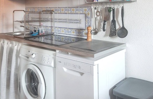 Eyguieres House | Homerez - Charming House in Eyguières with a Shared Pool