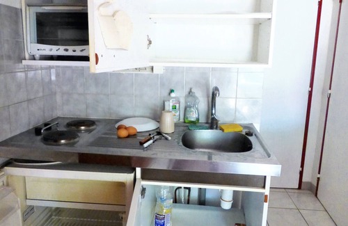 Les Ayguades House | Homerez - Charming family house in Gruissan with sunny terrace