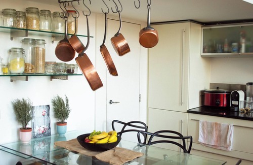 Oval Apartment | Homerez - Charming Apartment in Greater London - 70 m² - Pets Allowed