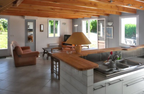 Sauzon House | Homerez - Charming House in Sauzon with Garden and Terrace