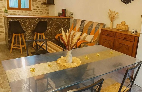 Fontpedrouse House | Homerez - Charming mountain house in Fontpédrouse with view