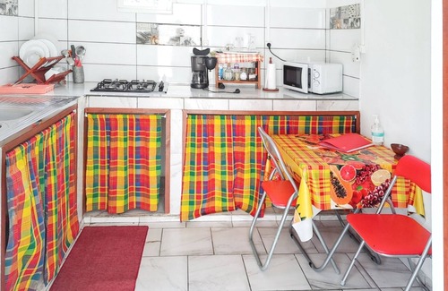Capesterre-Belle-Eau House | Homerez - Cozy House with Garden in Capesterre