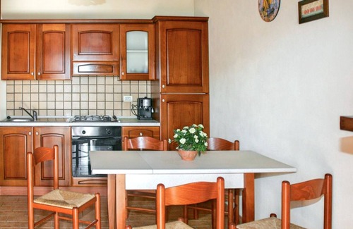 Pescia Romana House | Homerez - Comfortable House in Pescia Romana with Terrace