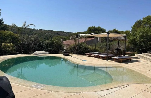 Martigues House | Homerez - Comfortable house with pool in Martigues 93 m²