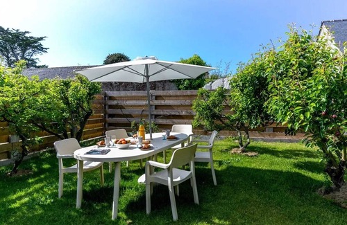 Plouescat House | Homerez - Cosy house in Plouescat with garden and terrace