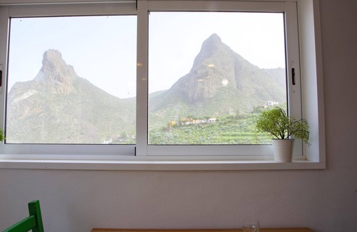 Taganana House | Homerez - House for 3 ppl. with sea view and terrace at Santa Cruz de Tenerife