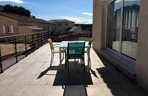 Flaux Villa | Homerez - Family Villa with Pool in Flaux
