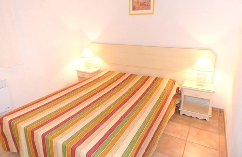 Homps House | Homerez - House for 6 ppl. with shared pool, garden and terrace at Homps