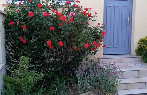 Greoux-les-Bains House | Homerez - House in Gréoux-les-Bains
