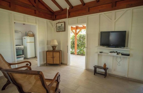 Saint-Francois House | Homerez - House in Saint-François with sea view
