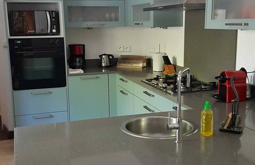 St Gilles-les-Bains House | Homerez - House in Saint-Gilles les Bains