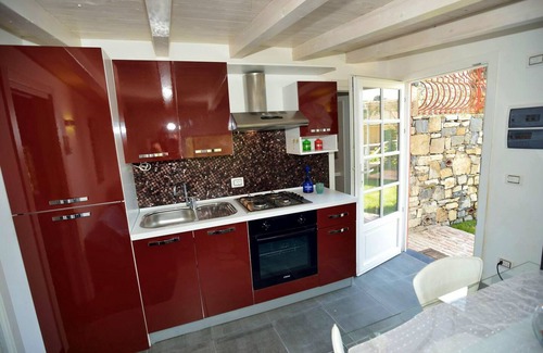Diano San Pietro House | Homerez - House for 2 ppl. with jacuzzi and terrace at Diano San Pietro