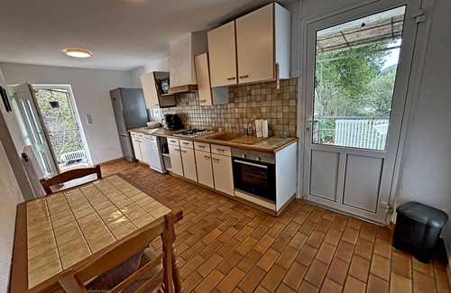 Les Vans House | Homerez - House Les Vans, Mountain View