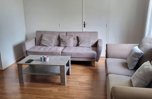 Asnieres-sur-Seine Apartment | Homerez - Luxurious Apartment in Asnières - 102 sqm