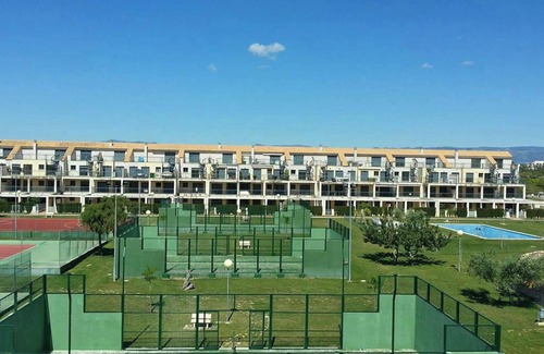 San Jorge Apartment | Homerez - Modern Apartment in Castellón, 55m² + Pool