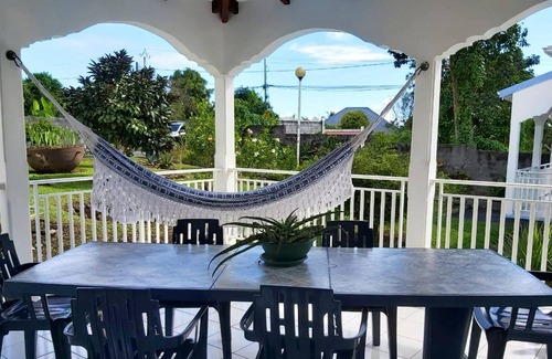 Capesterre-Belle-Eau House | Homerez - Nice bungalow for 4 ppl. with shared pool at Capesterre-Belle-Eau