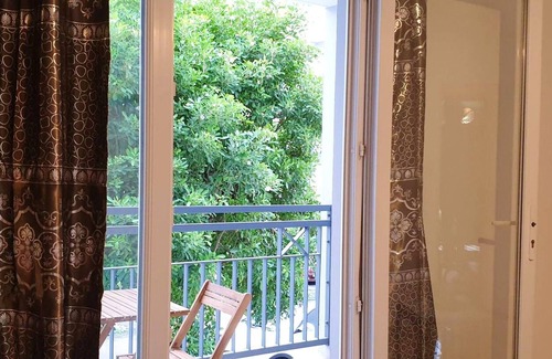 Sainte Marie Apartment | Homerez - Nice appartement 1 km away from the beach for 2 ppl. at Sainte-Marie