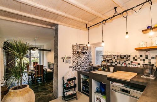 Borganzo Apartment | Homerez - Nice appartement 5 km away from the beach with shared pool and jacuzzi