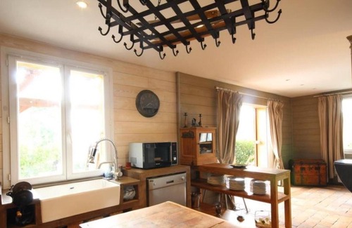 Marigny l'Eglise Ski Chalet | Homerez - Spacious chalet for 8 ppl. with terrace at Marigny-l'Église
