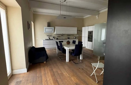 Catania City Centre Apartment | Homerez - Spacious Apt in Catania