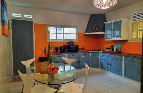 Cafeiere House | Homerez - Spacious House with Jacuzzi in Deshaies - Mountain and Garden View